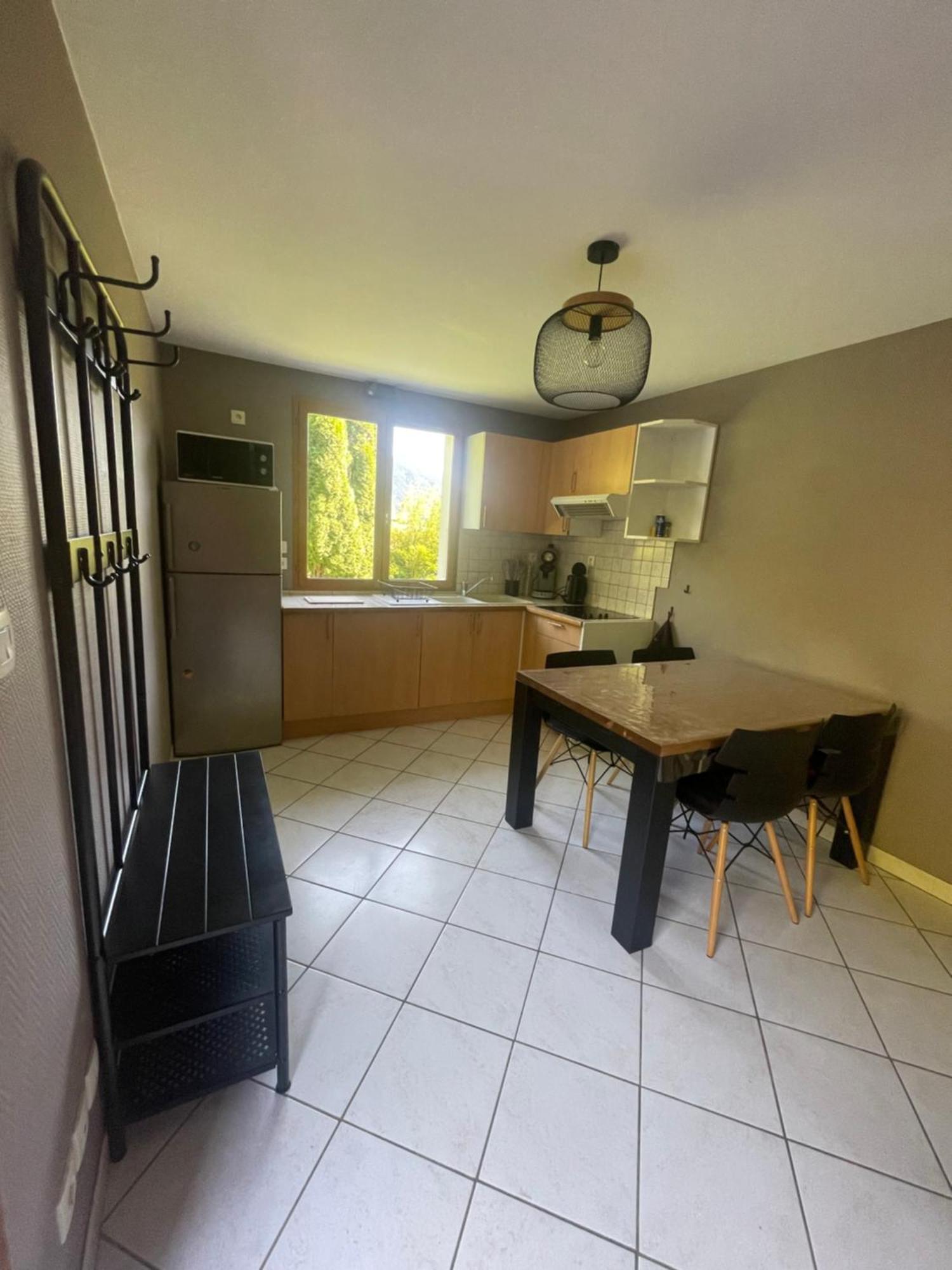 Appartement Entre Lac Et Montagnes Thones Ngoại thất bức ảnh